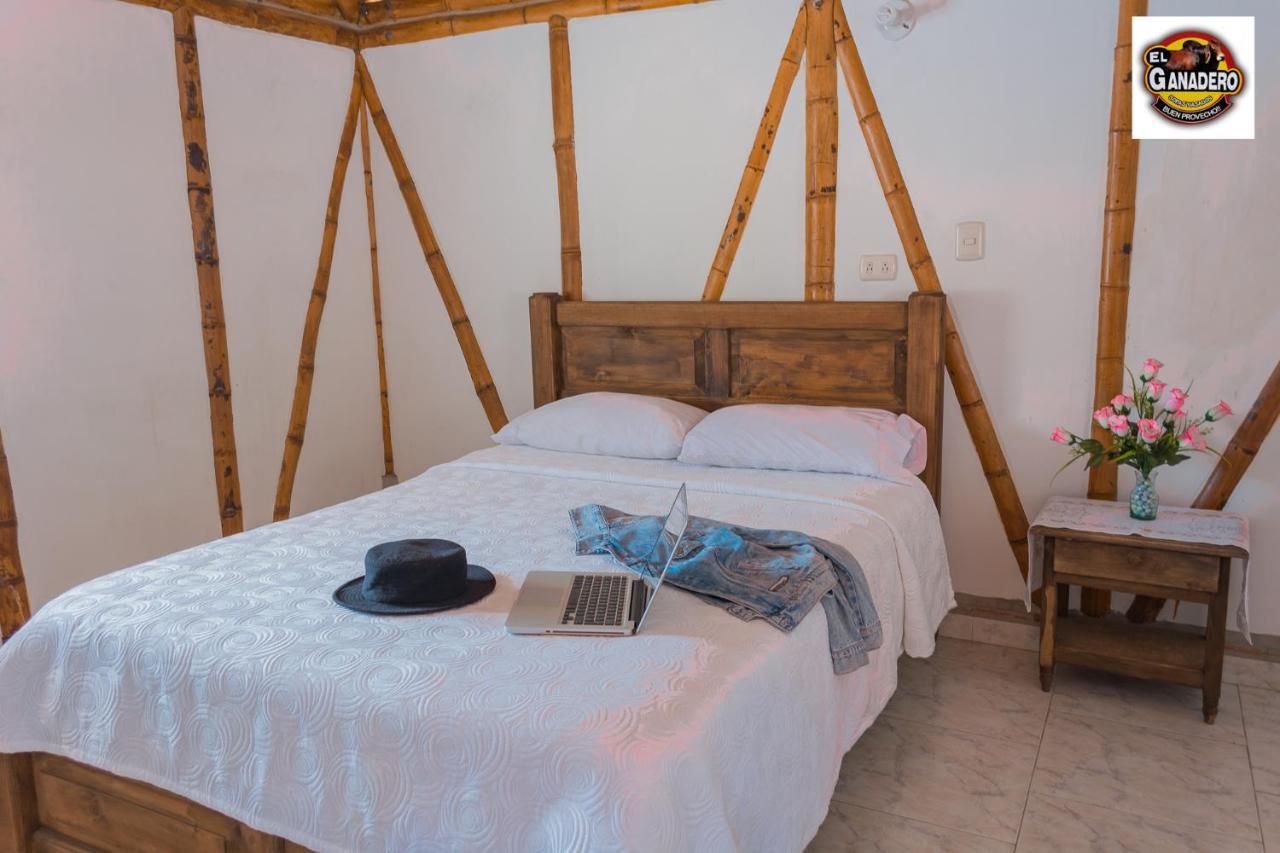 Hotel El Ganadero El Total エクステリア 写真